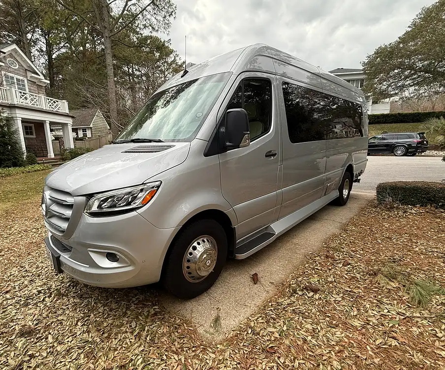2022 Mercedes-Benz Sprinter 3500XD – Ultimate Toys Traveler Midwest Automotive Designs