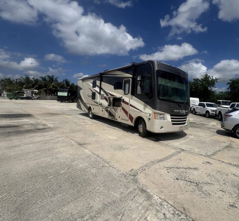 2020 COACHMEN MIRADA 35BH