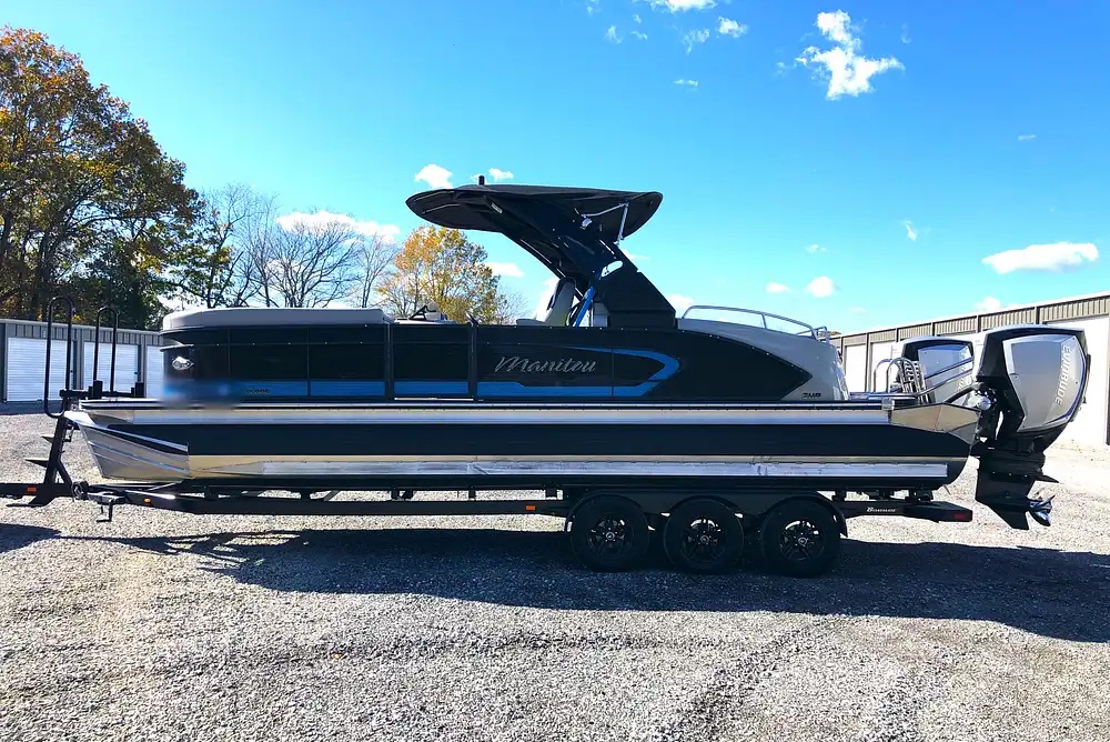 2021 Manitou Xplode 250, Evinrude 250 hp with 2021 Boatmate Trailer