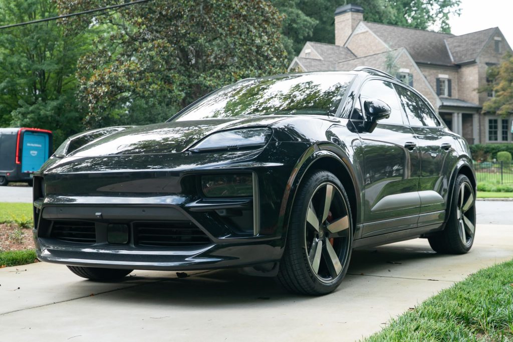2026 Porsche Macan Turbo Electric