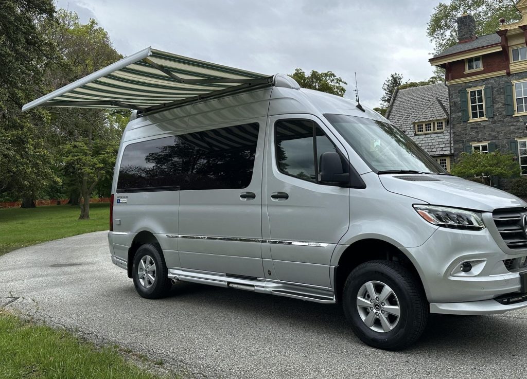 2021 Airstream Interstate 19 Tommy Bahama Edition – 2020 Mercedes-Benz Sprinter 2500 4×4