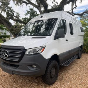 2020 Mercedes-Benz Sprinter 2500 4x4 custom camper van